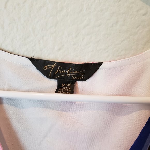 Thalia Sodi Asymmetrical Top Sleeveless - Picture 5 of 5